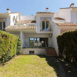 https://marbella-luxury-close-to-the-beach-pool-wifi.es-andalucia.com