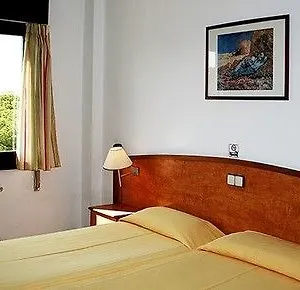 https://tres-torres-playa-de-palma.allmallorcahotels.com